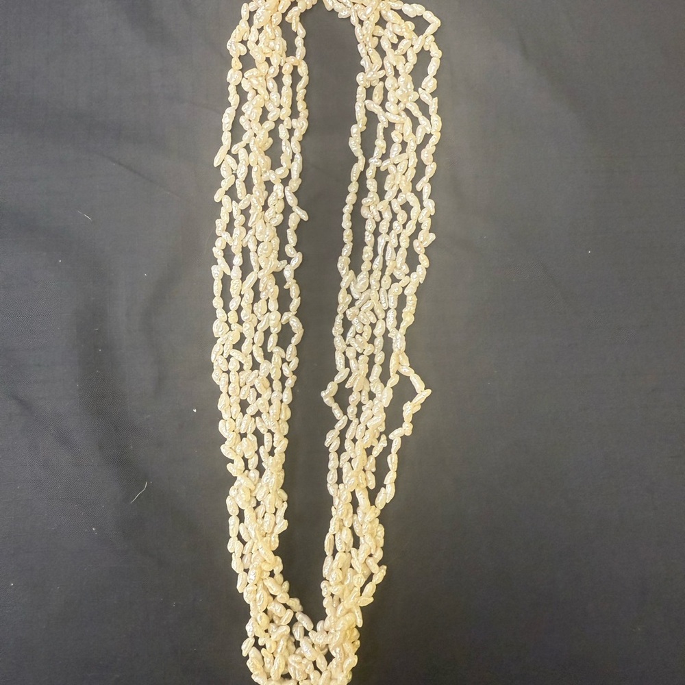Elegant rice pearls Necklace